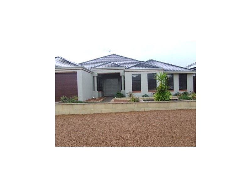 13 Tranquility, Halls Head WA 6210