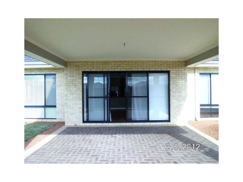 13 Tranquility, Halls Head WA 6210