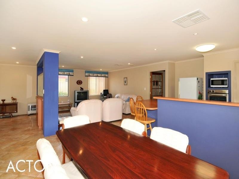 31 Darwin Terrace, Dudley Park WA 6210