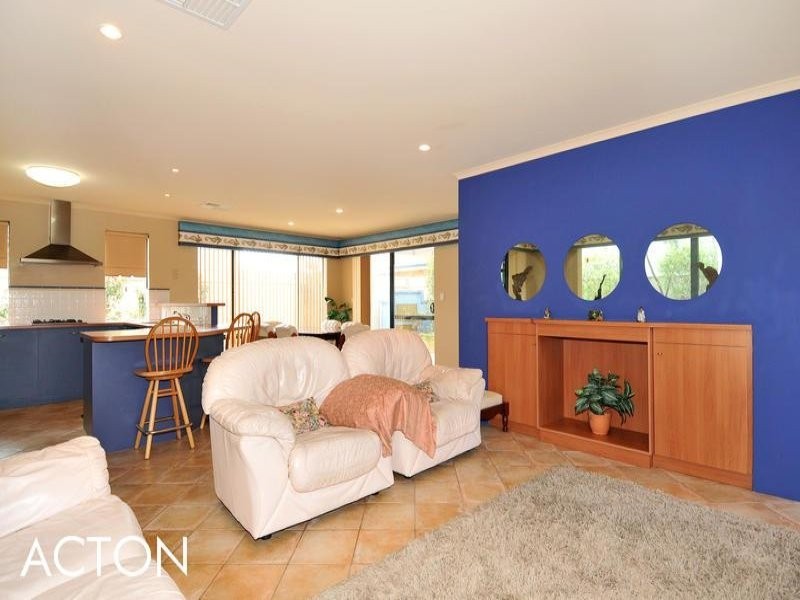 31 Darwin Terrace, Dudley Park WA 6210