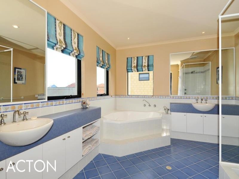 31 Darwin Terrace, Dudley Park WA 6210