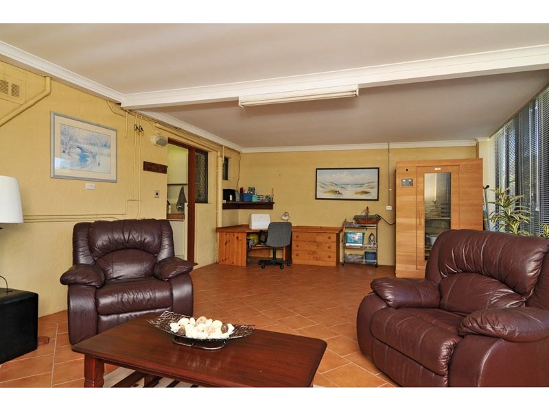 28 Heron Street, Dudley Park WA 6210