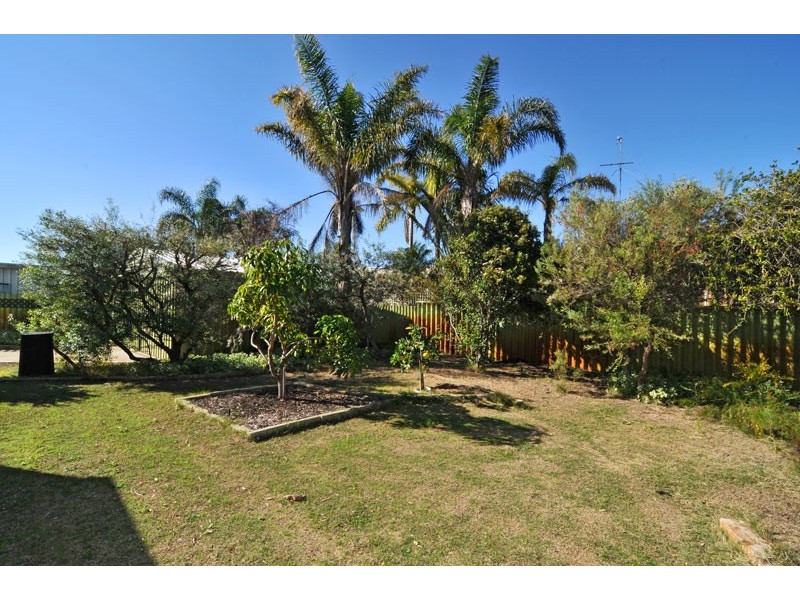 28 Heron Street, Dudley Park WA 6210