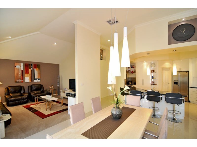 30 Tranquility Way, Halls Head WA 6210