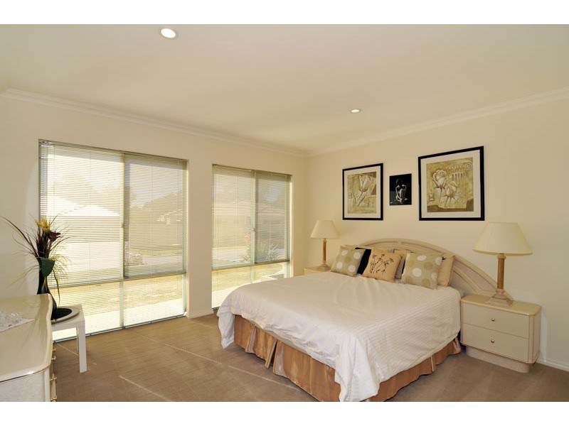 30 Tranquility Way, Halls Head WA 6210