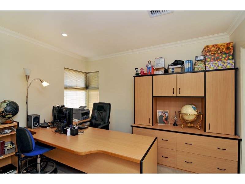 30 Tranquility Way, Halls Head WA 6210