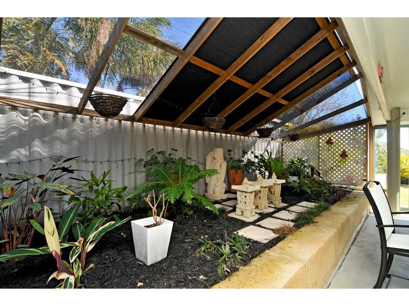 30 Tranquility Way, Halls Head WA 6210