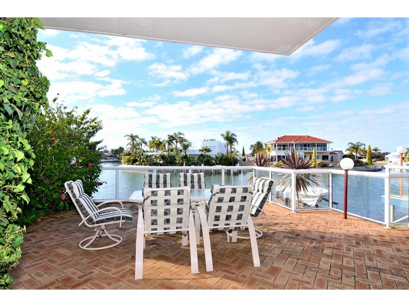 80 Waterside Drive, Dudley Park WA 6210