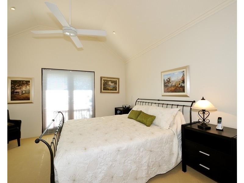 12 Bermuda Place, Halls Head WA 6210