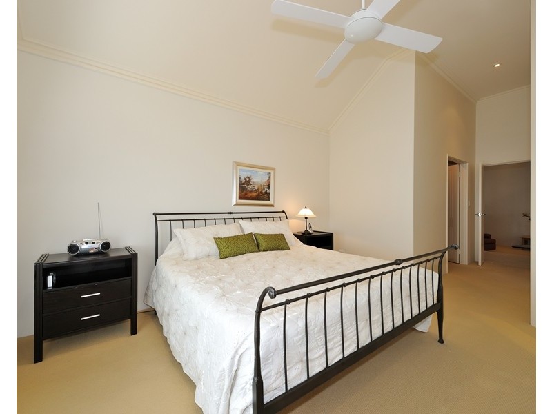 12 Bermuda Place, Halls Head WA 6210