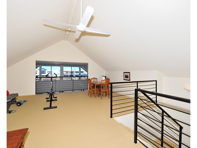 12 Bermuda Place, Halls Head WA 6210