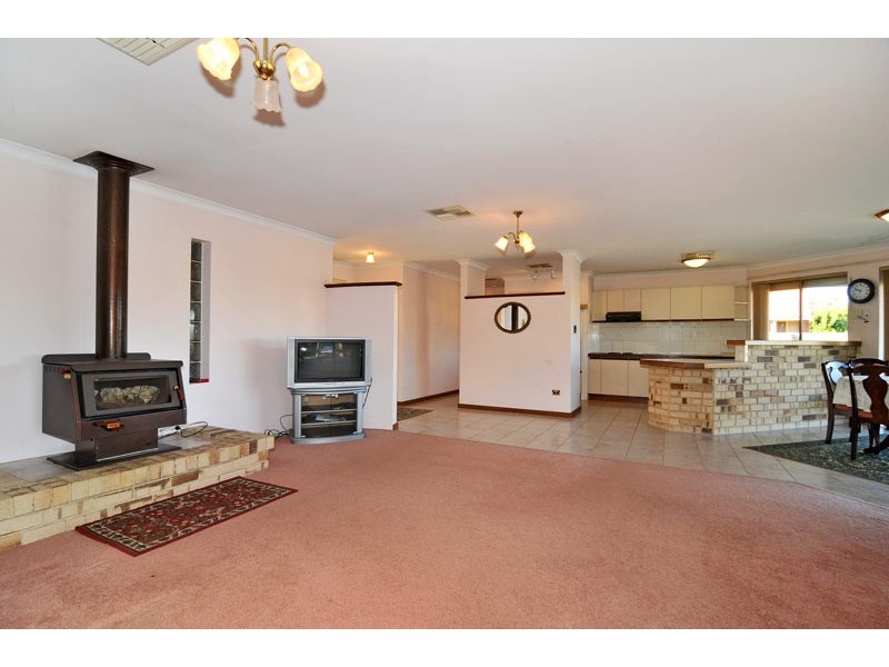 59 Delta Drive, South Yunderup WA 6208