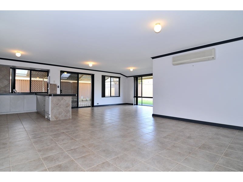 1 Augusta Mews, Meadow Springs WA 6210