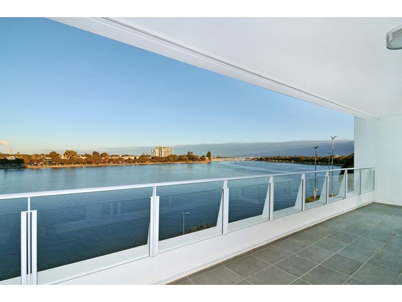 403/3 Marco Polo Drive, Mandurah WA 6210