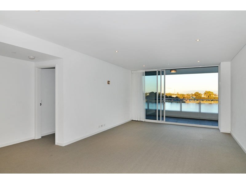 403/3 Marco Polo Drive, Mandurah WA 6210