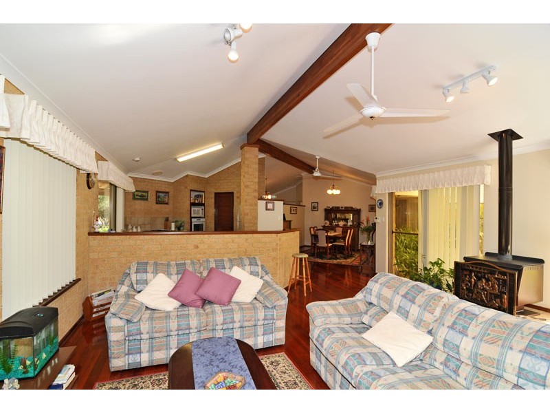 31 Nutbush Avenue, Falcon WA 6210