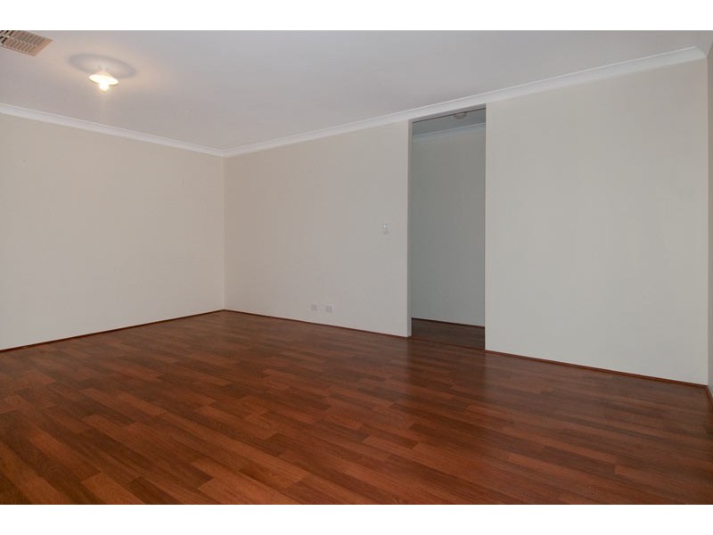 5 Albina Chase, Lakelands WA 6180