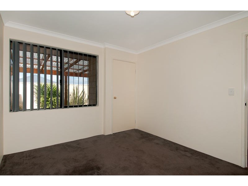 5 Albina Chase, Lakelands WA 6180