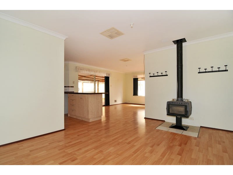 33 Casula Avenue, Coodanup WA 6210