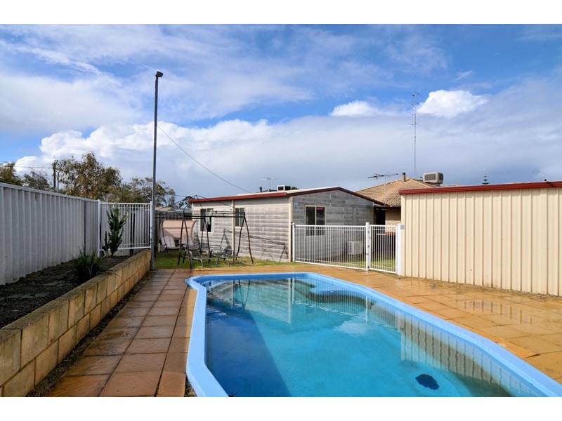 33 Casula Avenue, Coodanup WA 6210