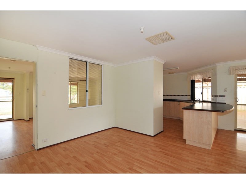 33 Casula Avenue, Coodanup WA 6210