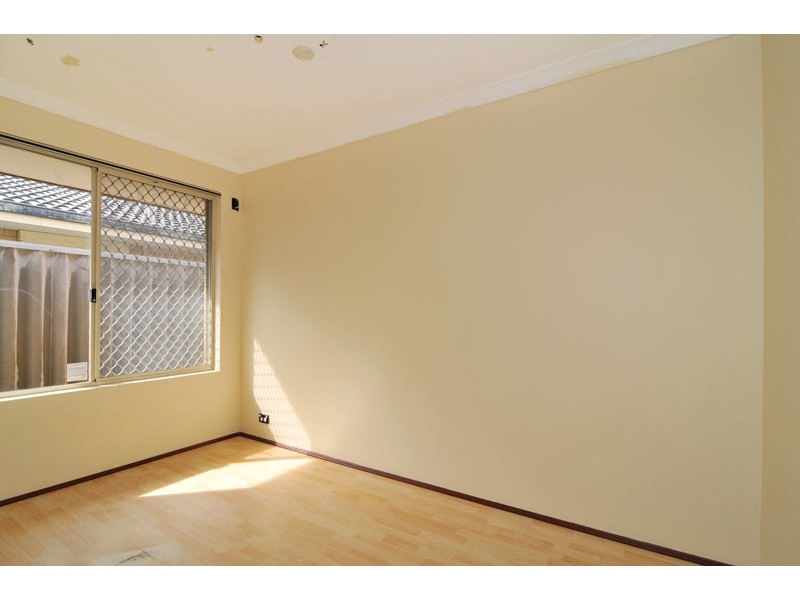 33 Casula Avenue, Coodanup WA 6210