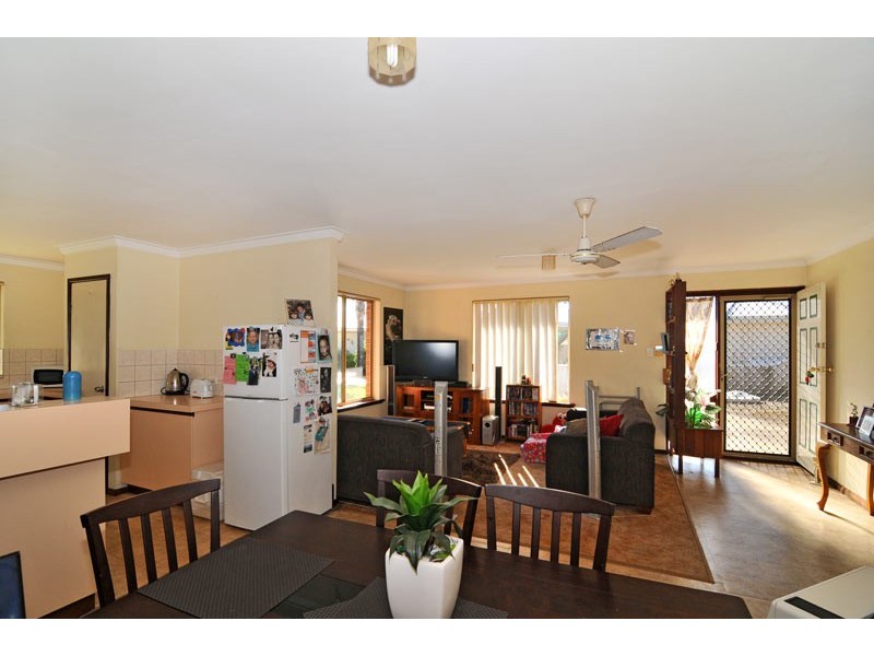 6A Falstaff Close, Greenfields WA 6210