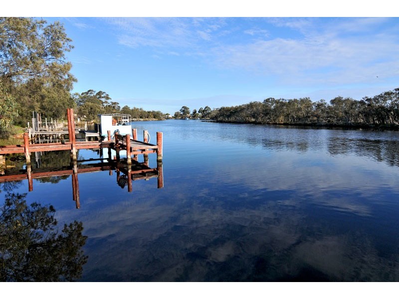 2/25 Riverside Drive, Furnissdale WA 6209