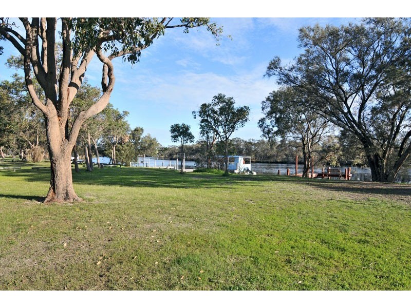 2/25 Riverside Drive, Furnissdale WA 6209