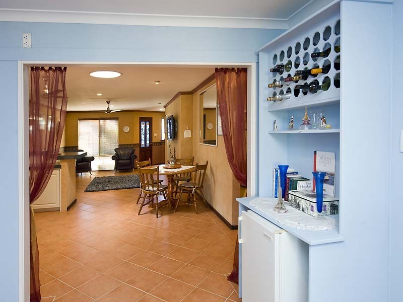 4 Donnelly Gardens, Dudley Park WA 6210