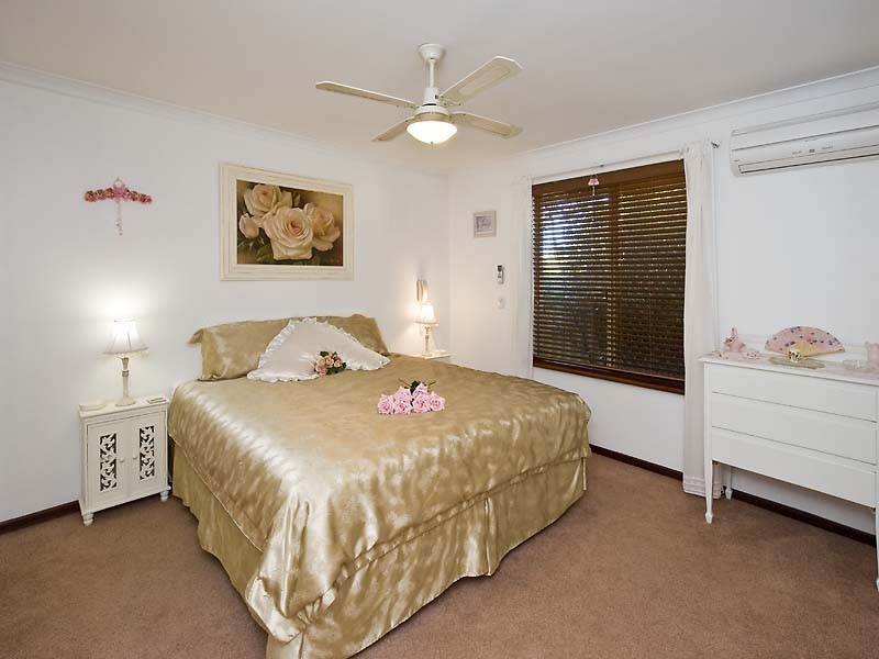 4 Donnelly Gardens, Dudley Park WA 6210