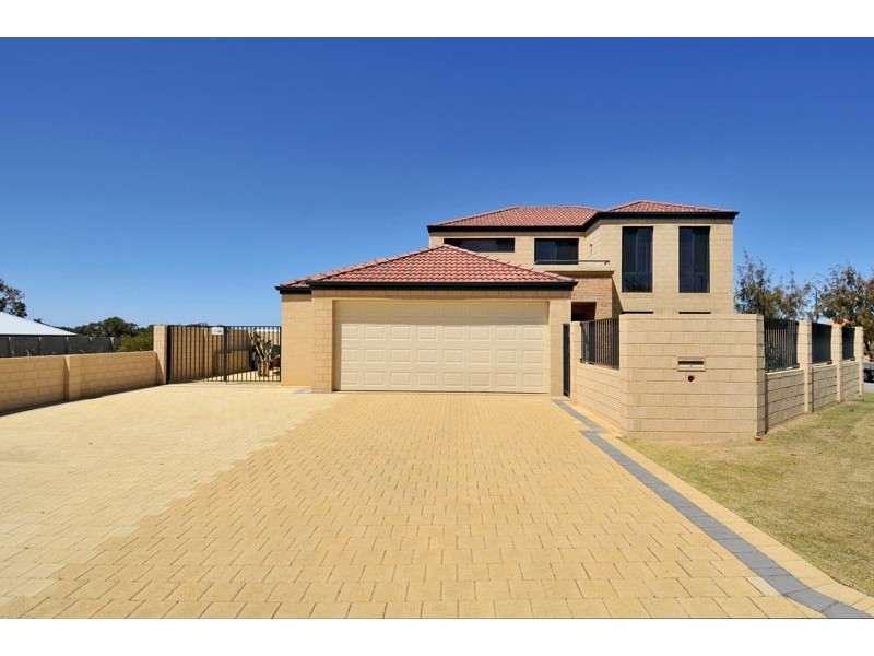 2 Bush View, Wannanup WA 6210