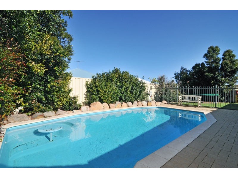 26 Petit Loop, Dudley Park WA 6210