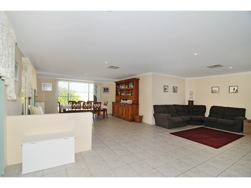 26 Petit Loop, Dudley Park WA 6210