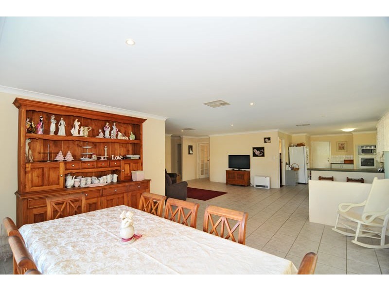 26 Petit Loop, Dudley Park WA 6210