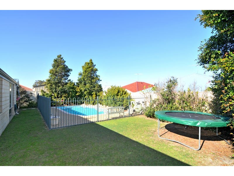 26 Petit Loop, Dudley Park WA 6210