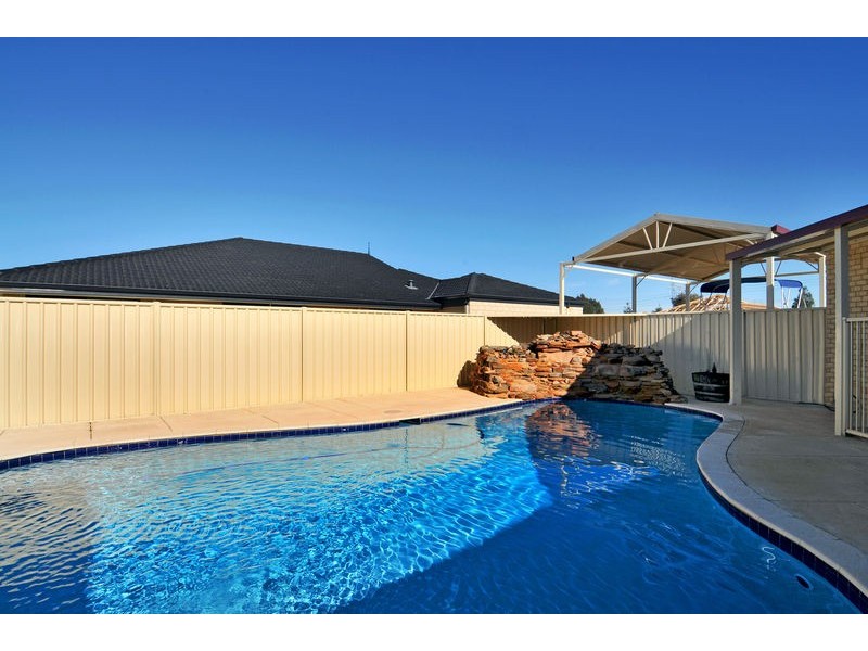 72 Midsummer Circle, Pinjarra WA 6208