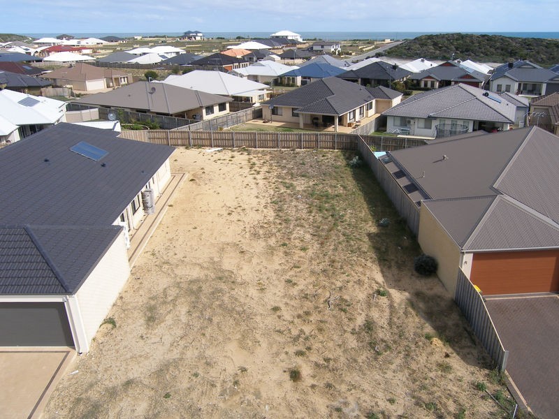 17 Tectona Way, Halls Head WA 6210