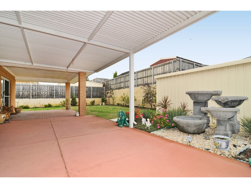 44 Buttercup Parkway, Halls Head WA 6210