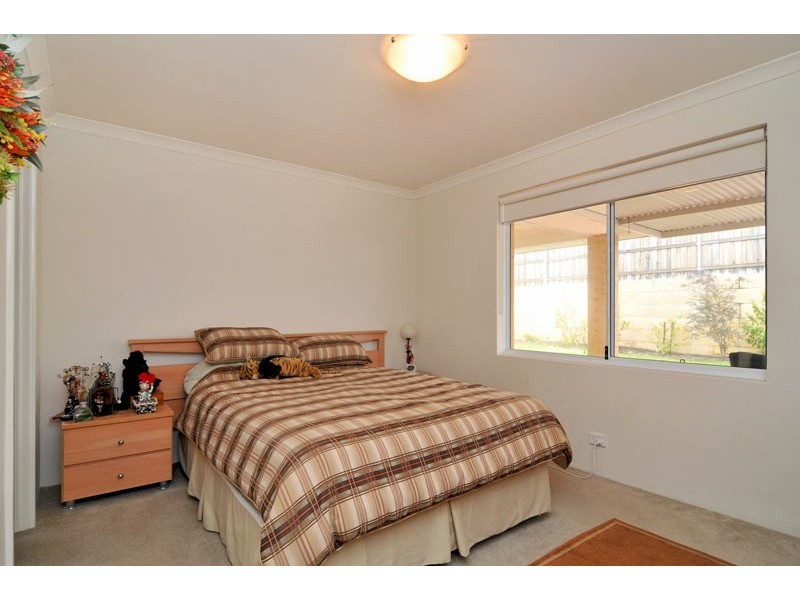 44 Buttercup Parkway, Halls Head WA 6210