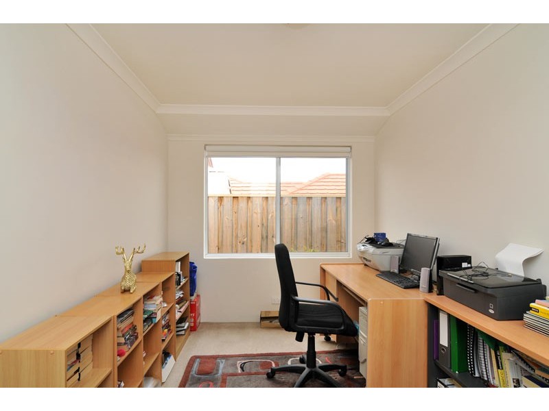 44 Buttercup Parkway, Halls Head WA 6210