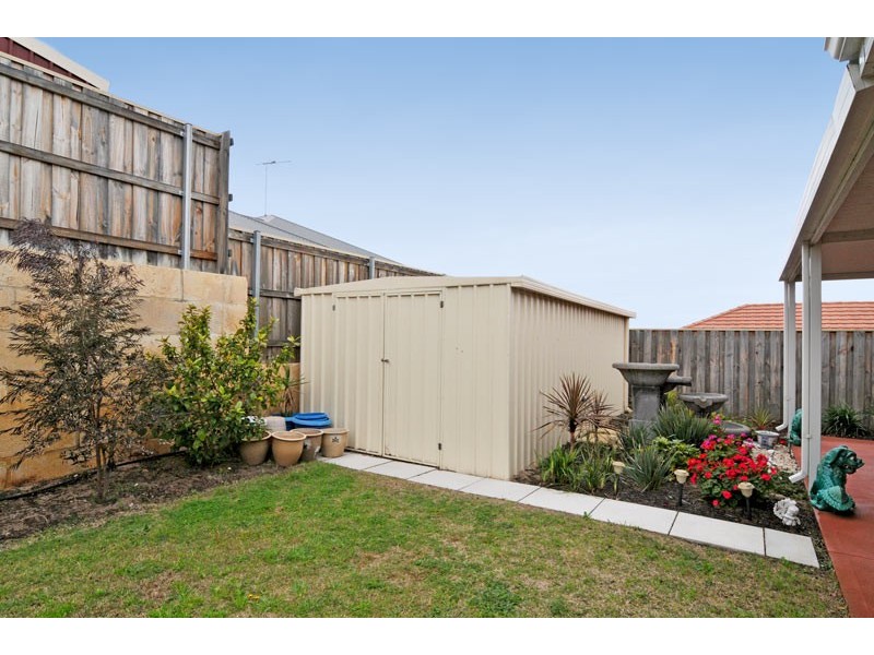 44 Buttercup Parkway, Halls Head WA 6210