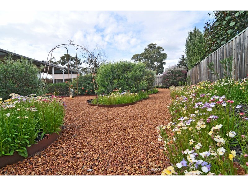 4 Rosella Way, Coodanup WA 6210