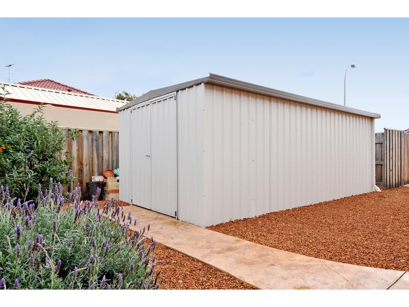 4 Rosella Way, Coodanup WA 6210