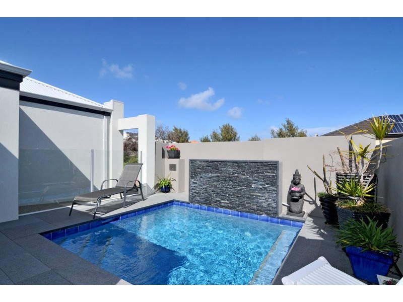 13 Mandjar Lane, Wannanup WA 6210