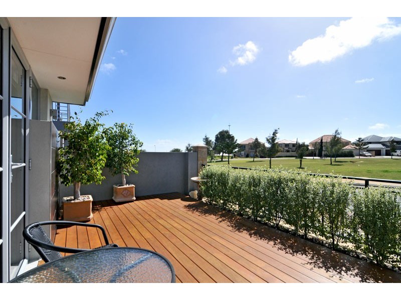 13 Mandjar Lane, Wannanup WA 6210