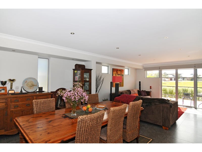 13 Mandjar Lane, Wannanup WA 6210