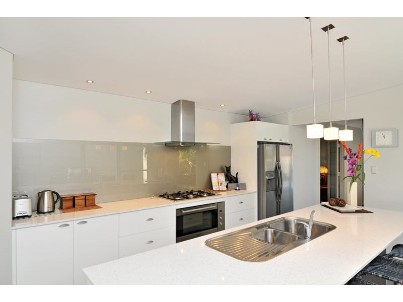 13 Mandjar Lane, Wannanup WA 6210