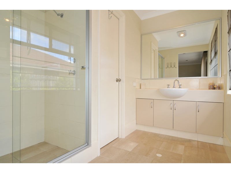 18 Cohen Vista, Lakelands WA 6180