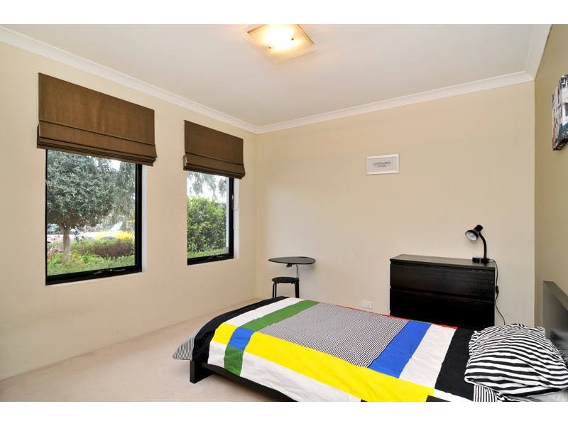 18 Cohen Vista, Lakelands WA 6180